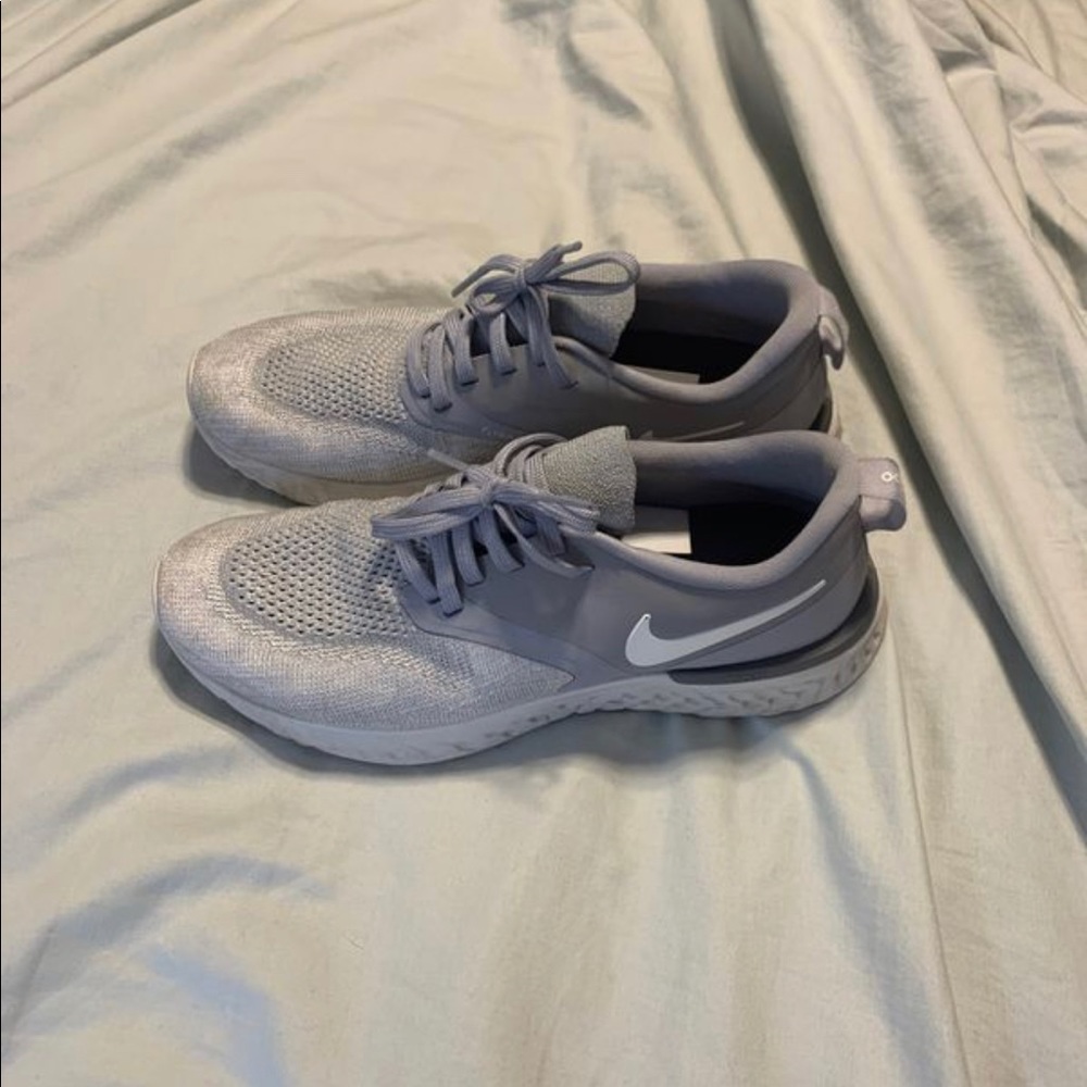 Nike Odyssey React Flyknit 2